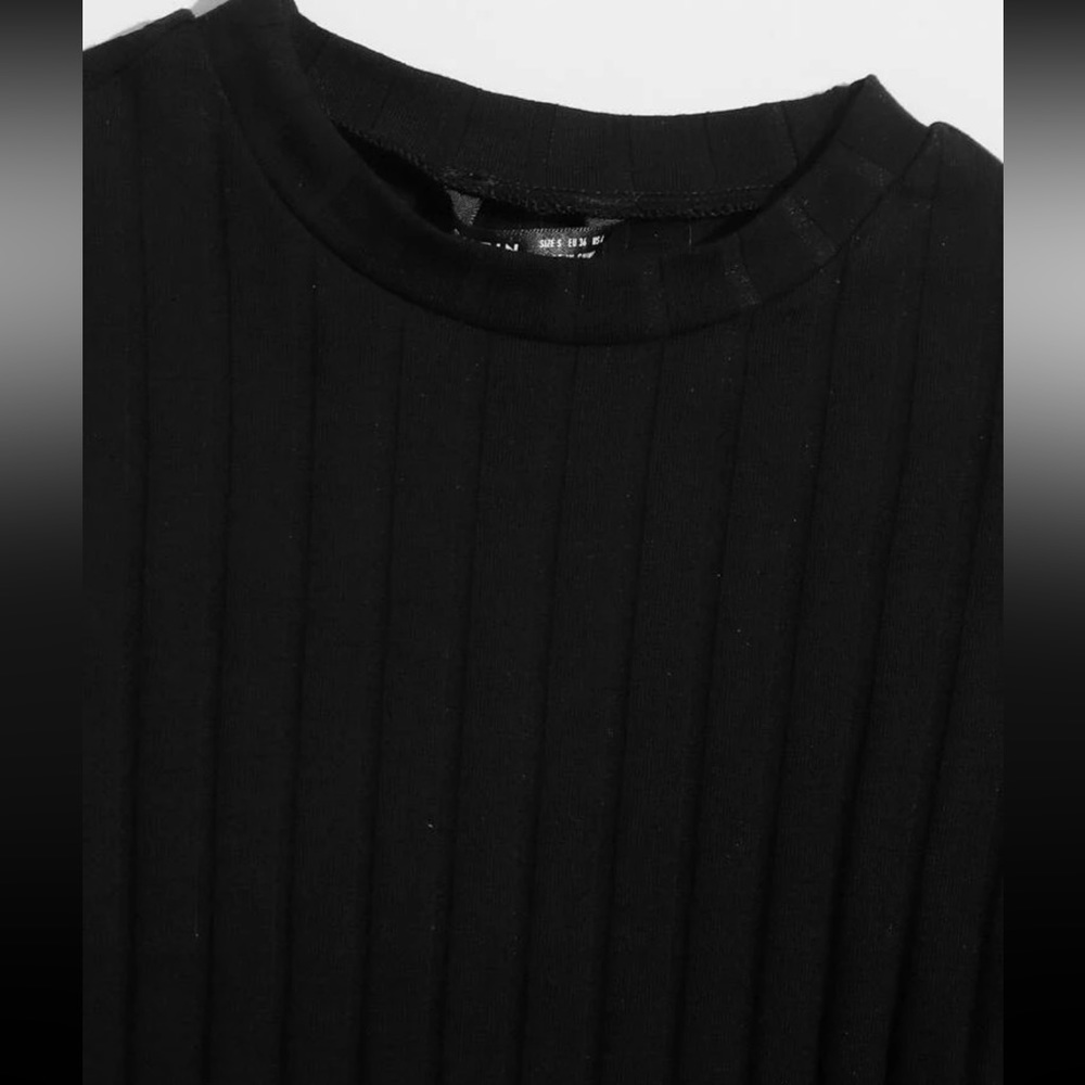 Ribbed/ruffled top - Picture 3 of 5